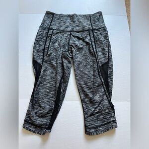 Lululemon Capris Gray / Black Heather Size 8